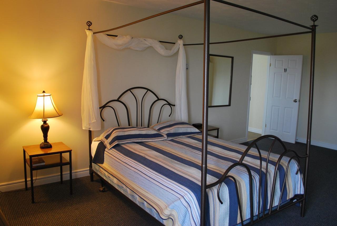 Midtrail Motel Pleasant Bay Extérieur photo